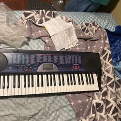 Casio Piano (CTK-451