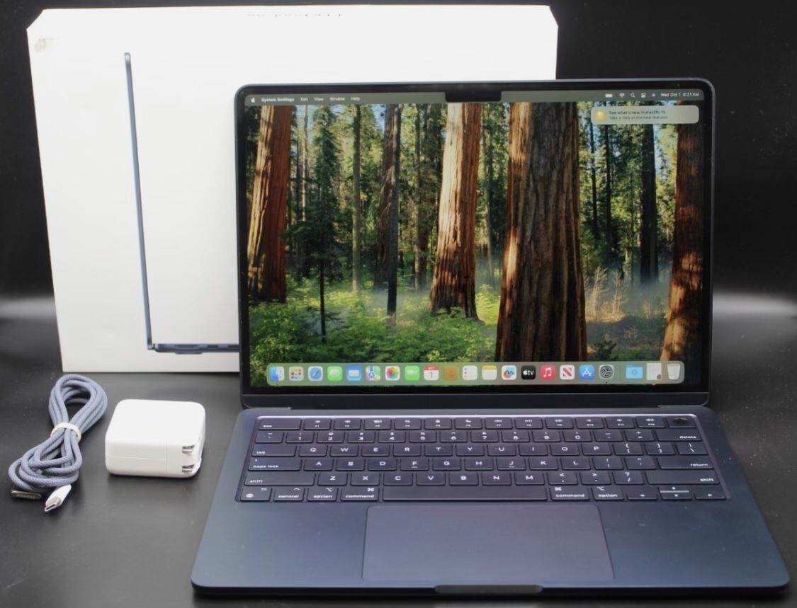 Macbook Air M2 With AppleCare Plus & More!!!