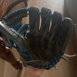 Rawlings Heart Of The Hide Baseball Glove 
