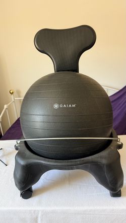 Gaiam Classic Balance Ball Chair Sit Fit w/ Pump - Black