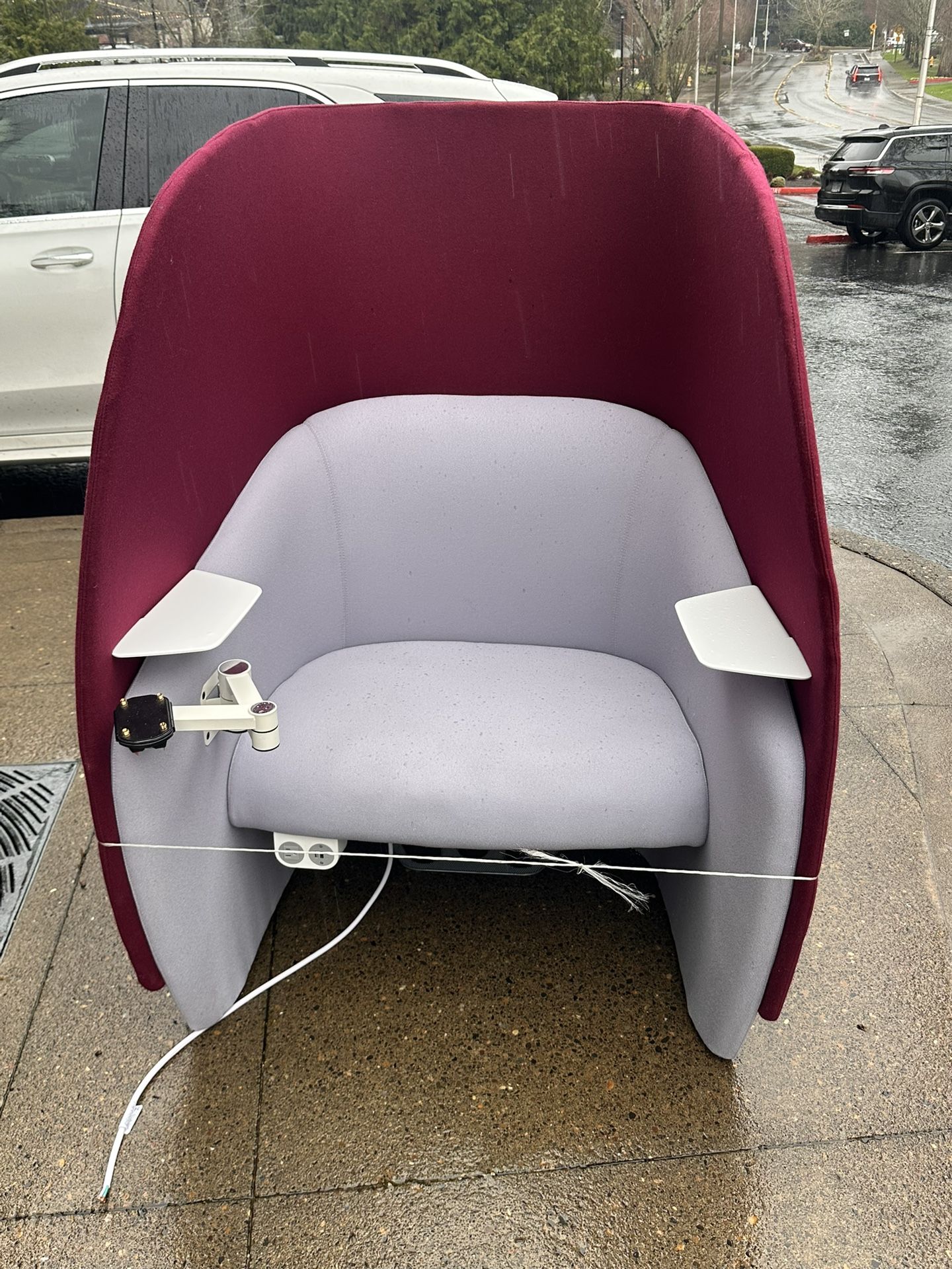 Mango Privacy Office Chair by Boss Design