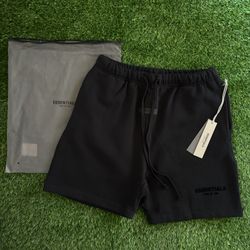 Black Essentials Shorts 