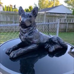 Table top German Shepherd statue
