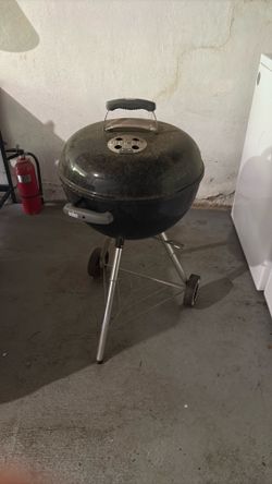 Weber charcoal grill