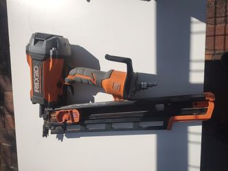 Ridgid 21° Round-Head Framing Nailer