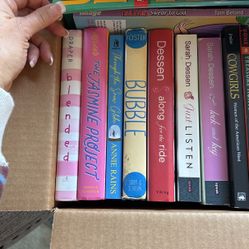 Book of 20 Like New Books for Teenager