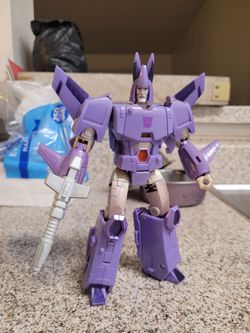 Transformers kingdom cyclones