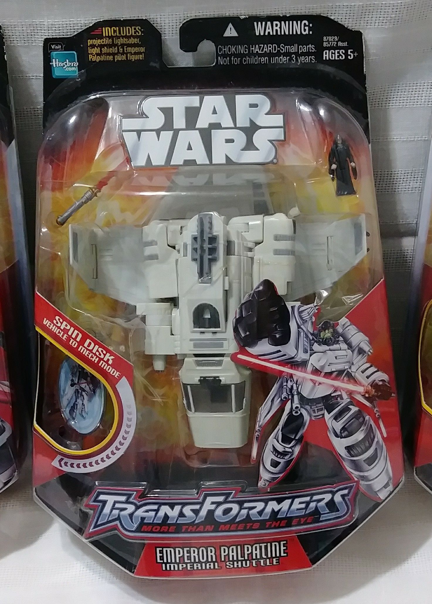 NEW EMPEROR PALPATINE IMPERIAL SHUTTLE Star Wars Transformers Hasbro