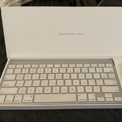 Apple Keyboard