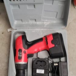 Power Drill / Cordless / 18 Volt 