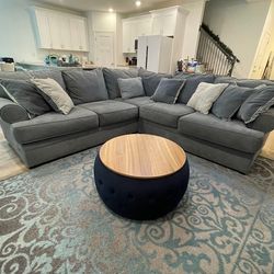 COZY LARGE SECTIONAL