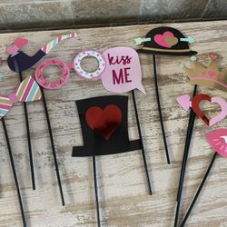 Valentine’s Theme Photo Props (10 Pieces)
