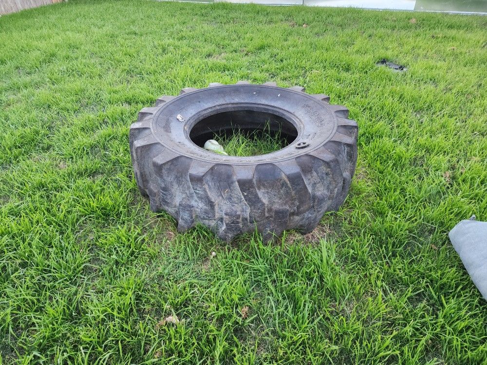 Work Out Tire for Sale in San Antonio, TX OfferUp