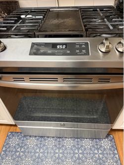 GE Gas stove 36”