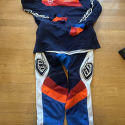 Troy Lee Designs Shirt And Pants