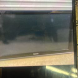 Panasonic Plasma Tv With wall mounts