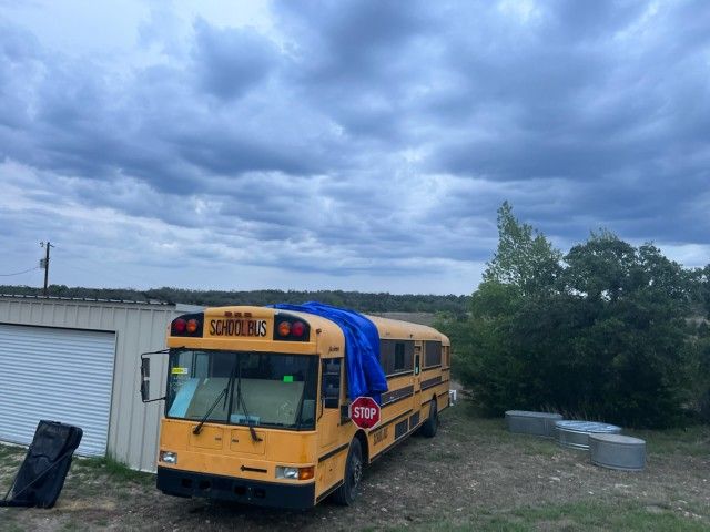 2000s Diesel School Bus – Perfect for Food Truck or Skoolie Conversion