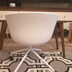 Madison Park Howard Pecan/white Writing Desk & Chair