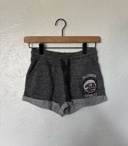 Blue Bay girls gray California Republic shorts with pockets size large