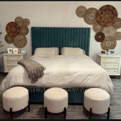 Green Velvet King Bed Frame High Headboard Excellent Used Condition