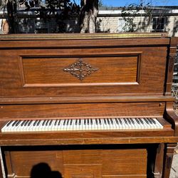 Wing & Son 1922 Model Grand Piano