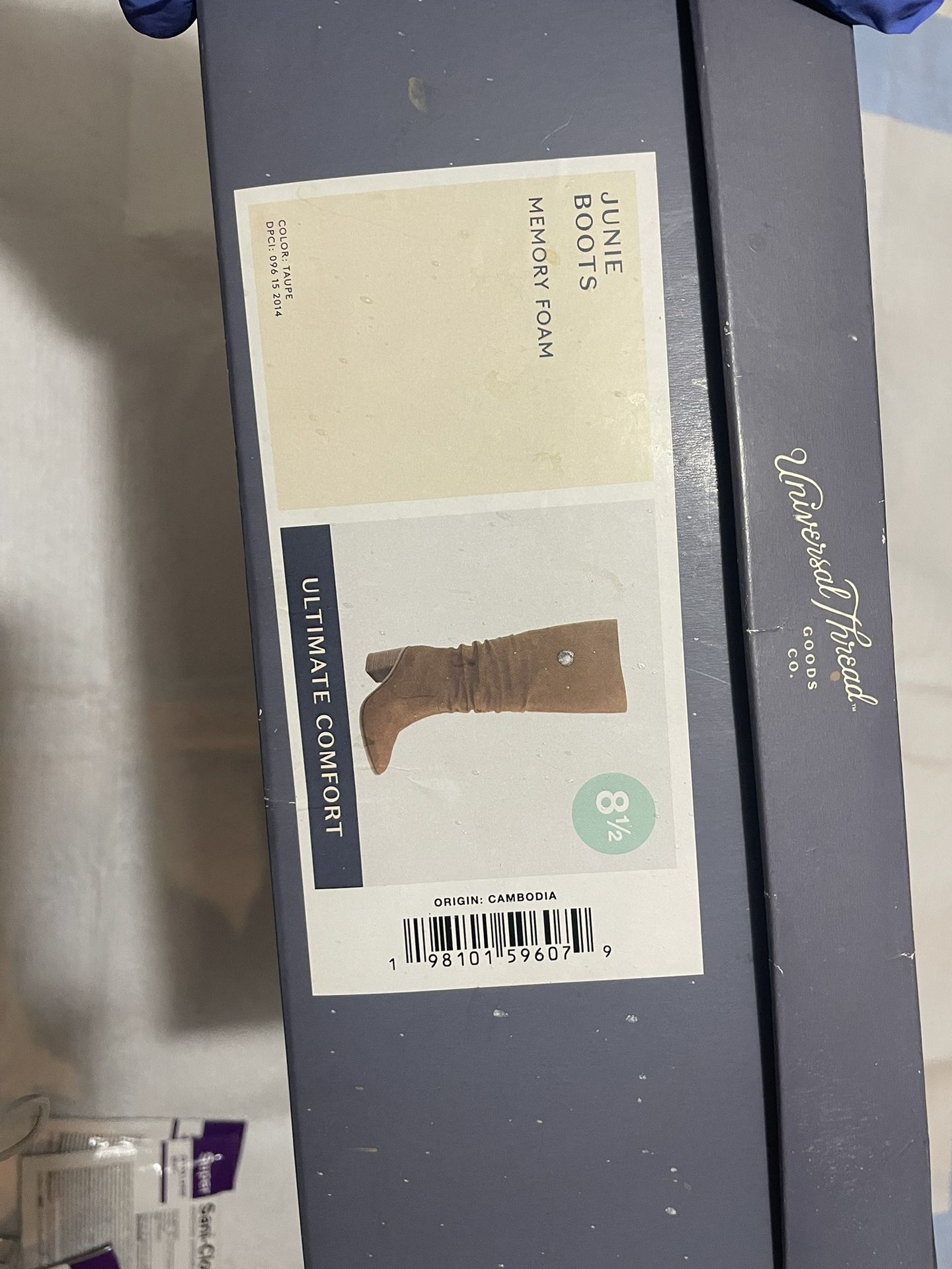 Universal Thread Boots