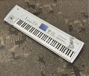 Korg Triton pro $600