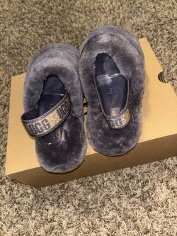 UGG Slides