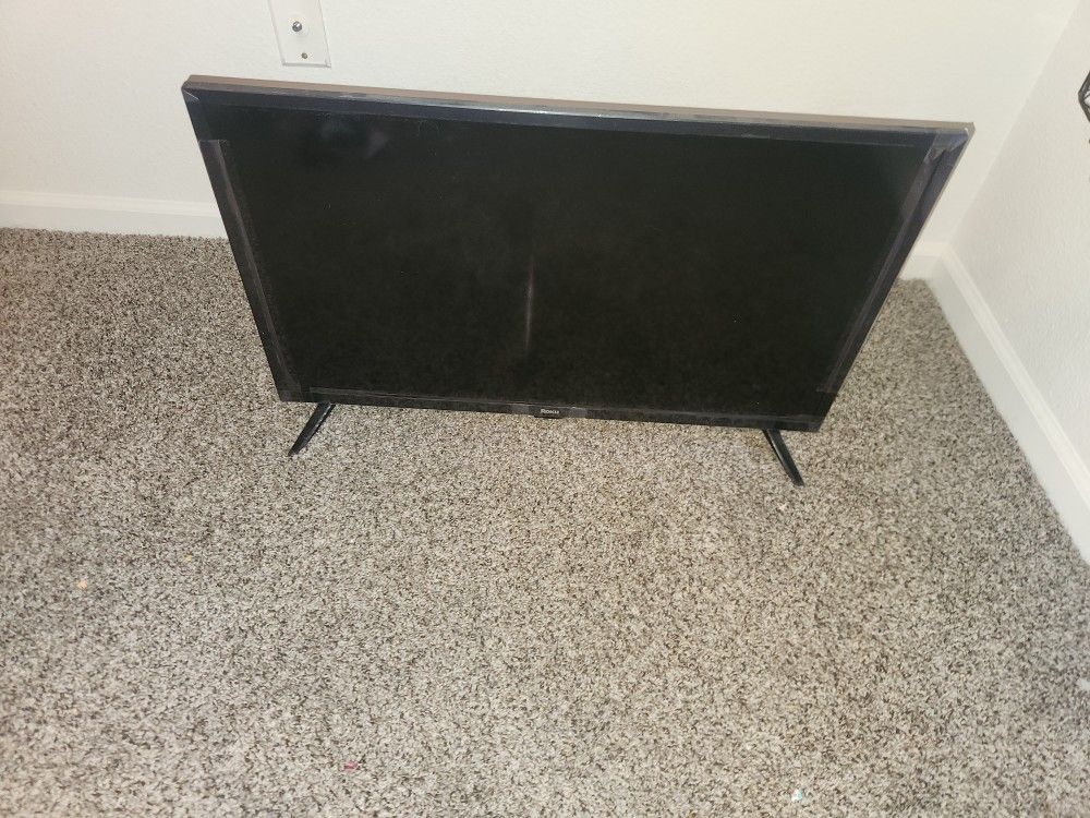 32" TV