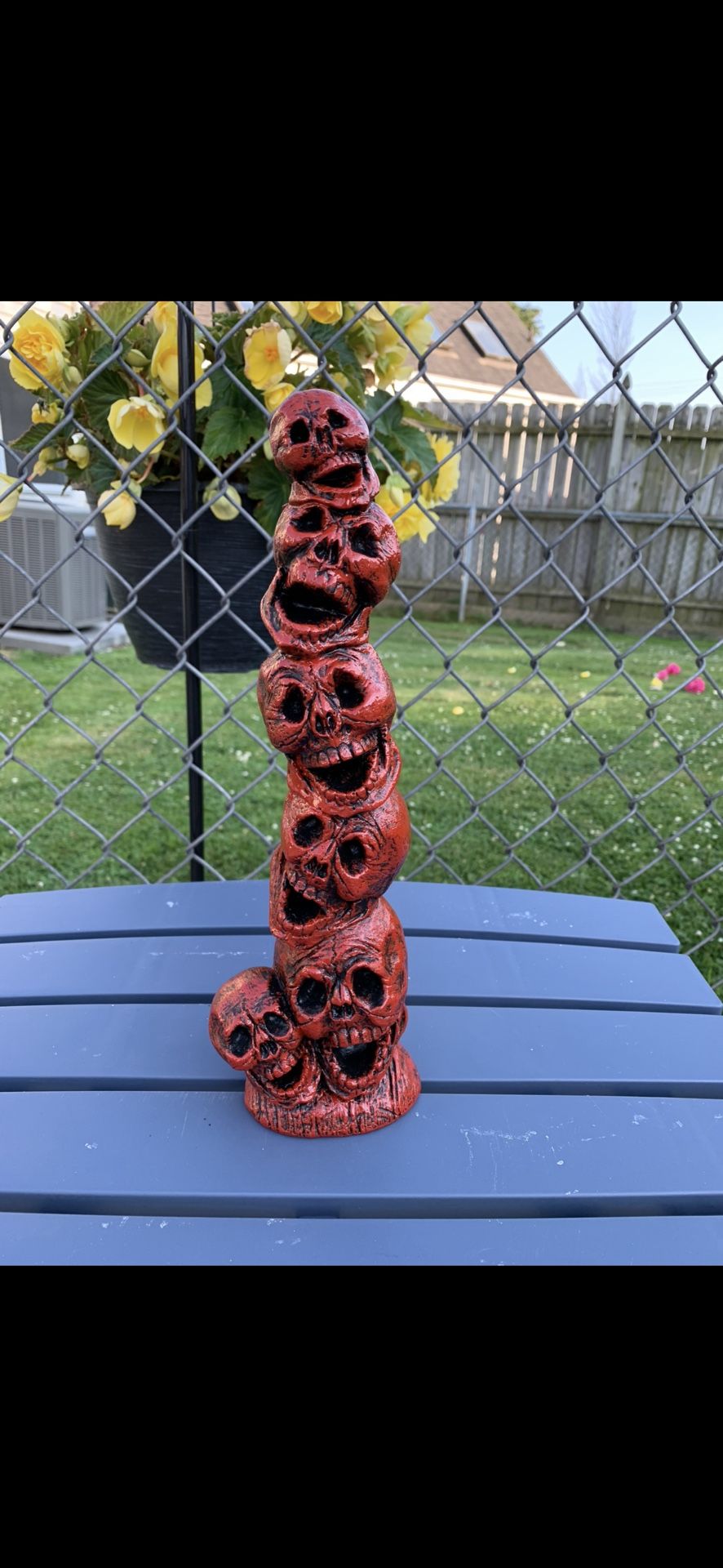 Desktop Skull Statues Sold Separately