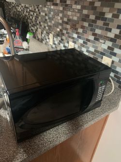 900 Watt Hamilton Beach Microwave