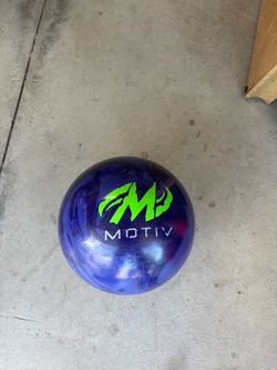 Motiv Bowling  Ball