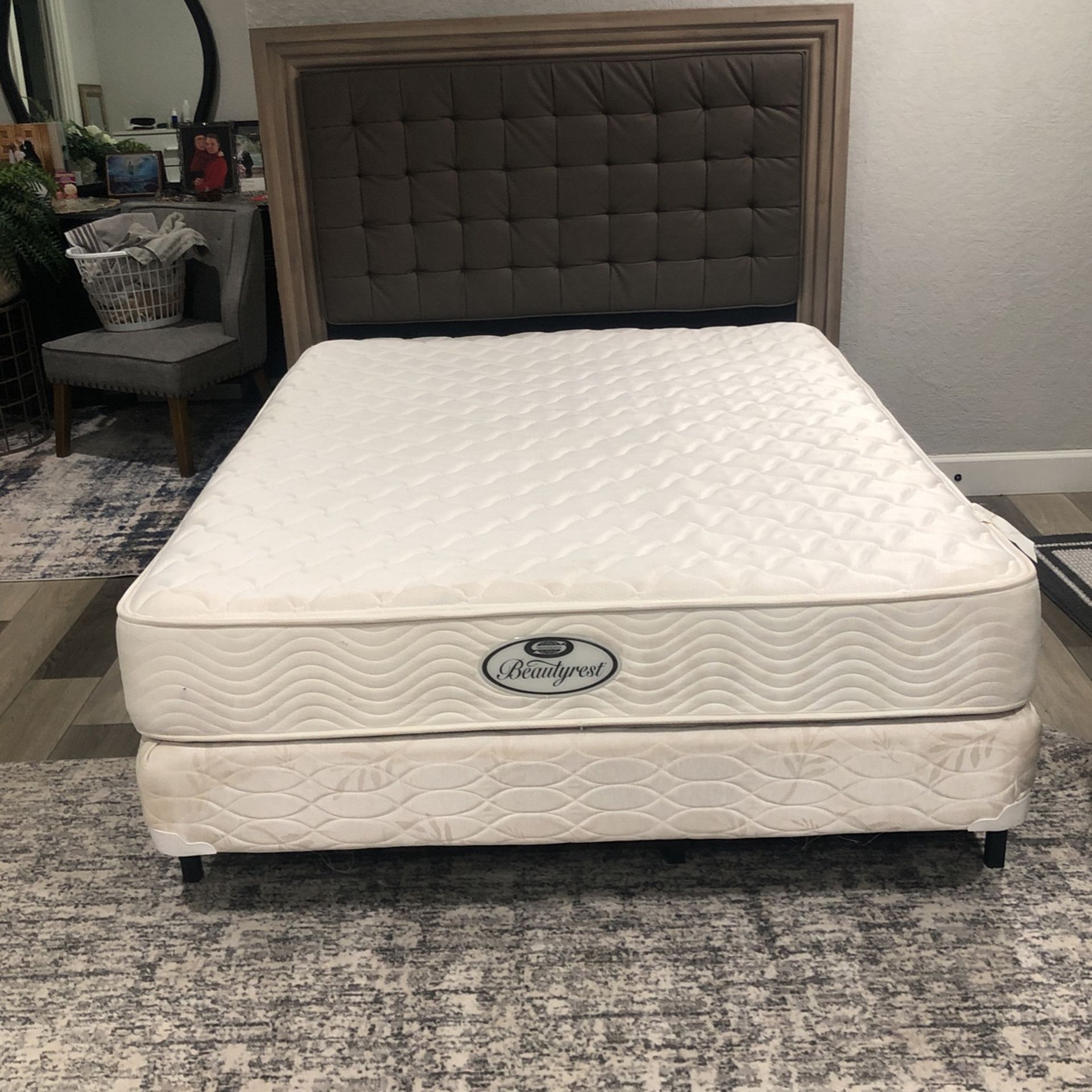 Queen Bed With Mattress