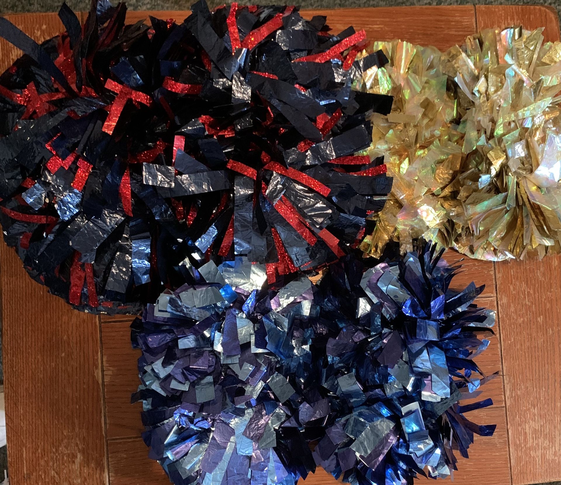 Professional Cheerleading Poms