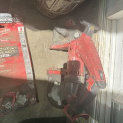 Milwaukee M18 Bandsaw