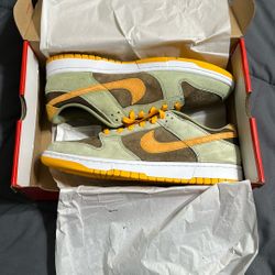 NIKE DUNK LOW SE
