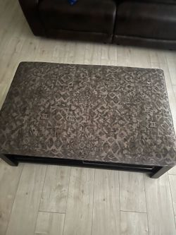 Large Upholstered Cocktail Ottoman Coffee Table w/ Wood Base – 46x30