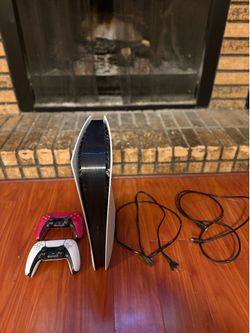 Ps5 Digital Original with two controllers and power cord and hdmi cord