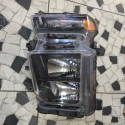2020 to 2023 Chevy Silverado 2500 Driver Headlight