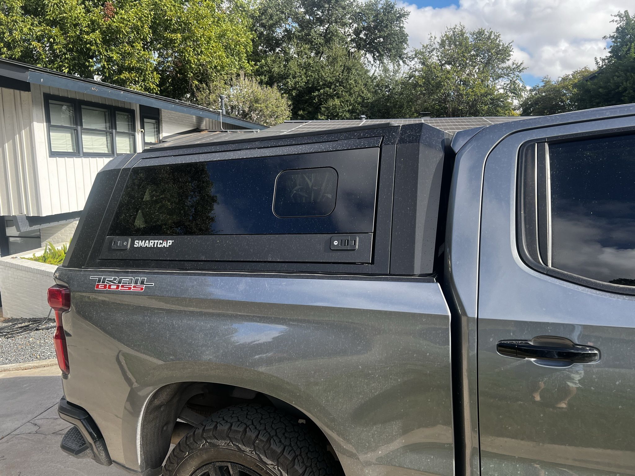 Chevrolet Silverado 1500 Bed Cover for Sale in Alamo Heights, TX OfferUp