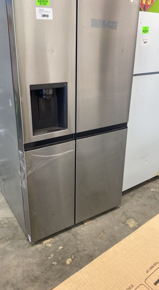 LG LRSXS2706S 27 cu. ft. Side by Side Refrigerator for Sale in Alamo
