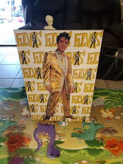 Elvis  36 Long  24 Wide Some Scuff  80 Cash  Venmo 