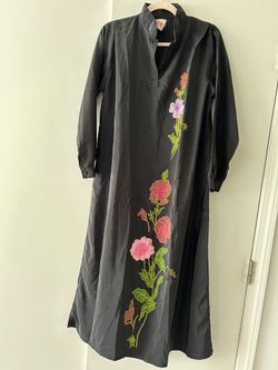 Women’s Long Dress. Hand Painted front. Stunning!! Size S-M