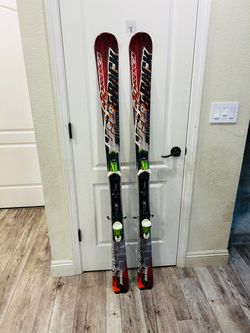 Nordica Avenger Skis with Bindings 162cm