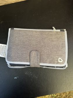 Portable changing pad