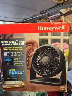 small table fan. Brand New