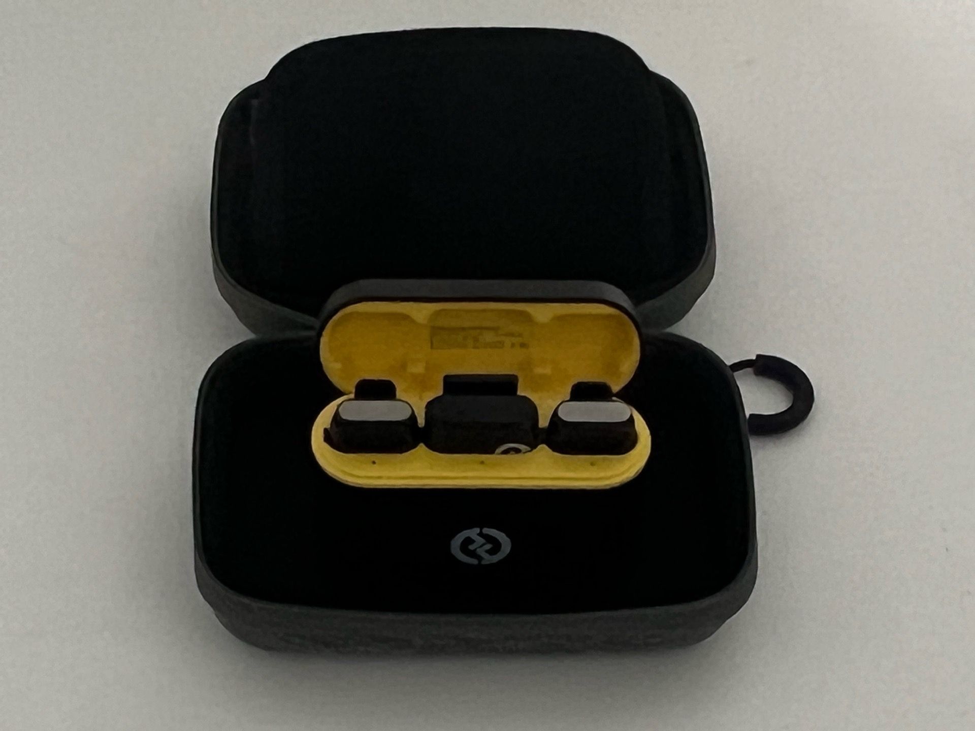 Hollyland Lark M1 Wireless Lavalier Vlogging Microphone Noise Cancellation