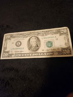 100 dollar bill from 1977 and 20 dollar bill from 1993 