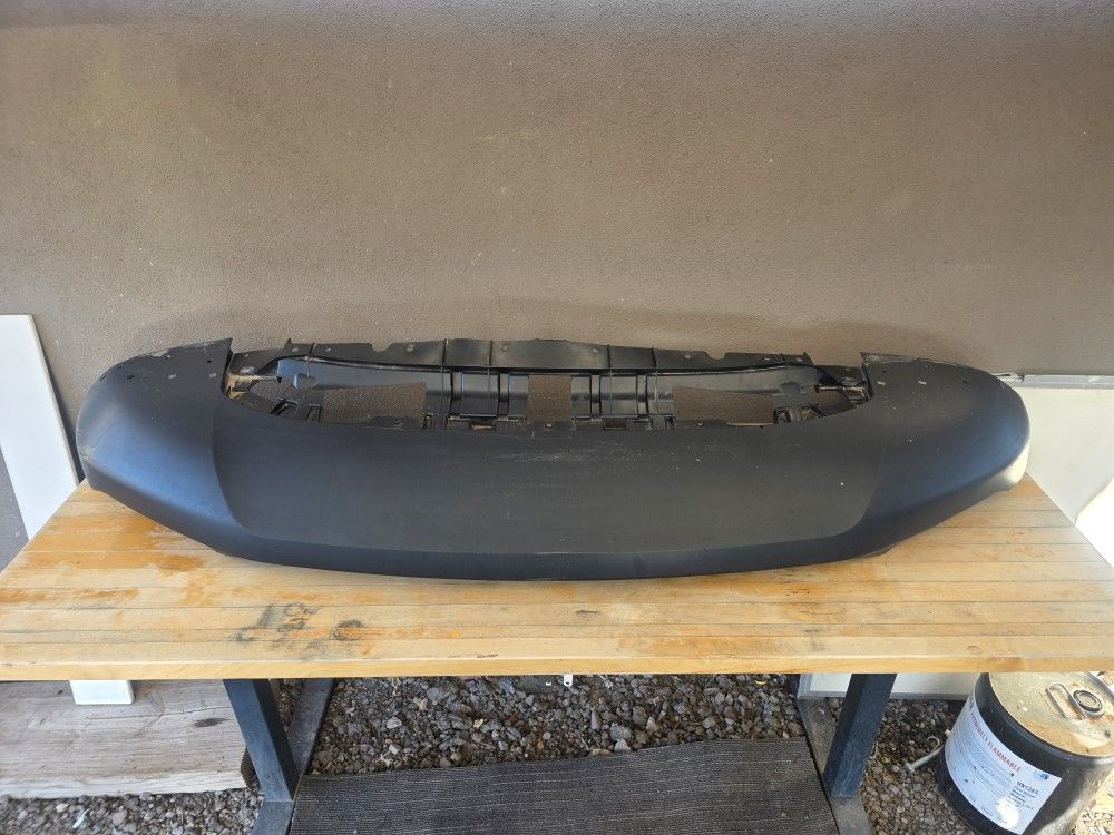 2022-2024 Jeep Grand Cheroke Front Lower Bumper OEM