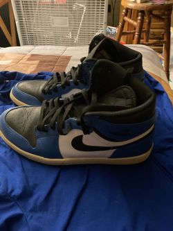 Nike Air Jordan 1 Retro High Rare Air Soar Blue Men's Size 11 very lightly worn